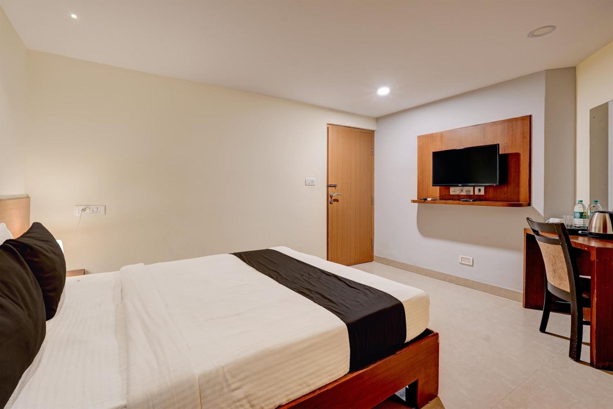 Hotel O V3R Residency Bangalore Bagian luar foto