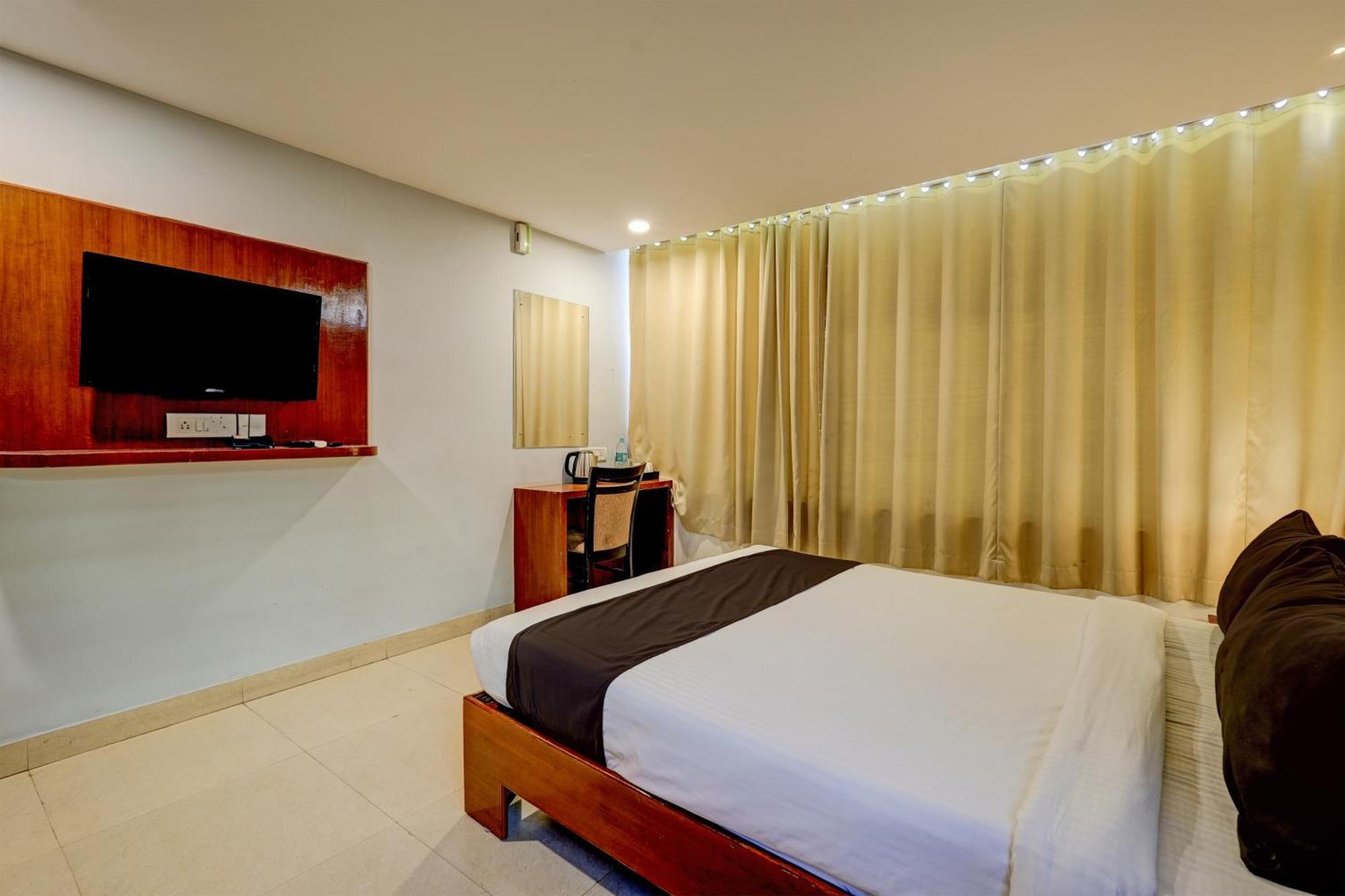 Hotel O V3R Residency Bangalore Bagian luar foto