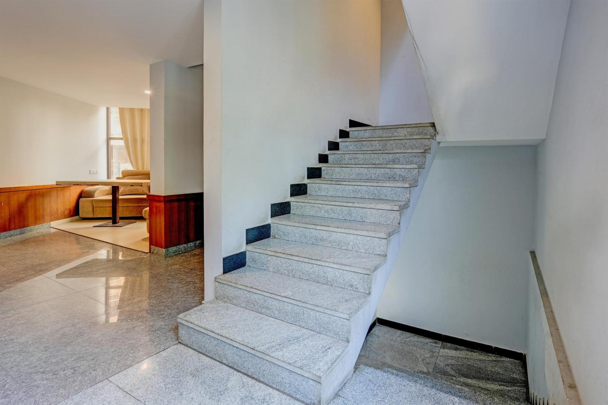 Hotel O V3R Residency Bangalore Bagian luar foto