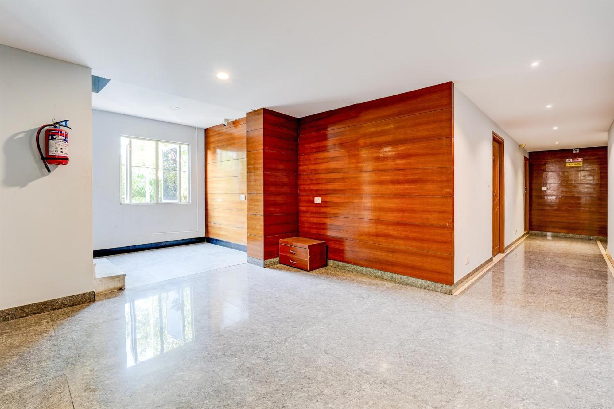 Hotel O V3R Residency Bangalore Bagian luar foto